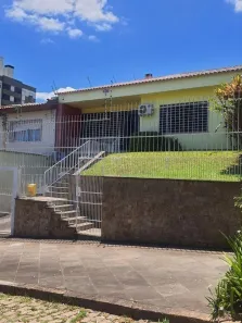 Casa com 3 Quartos à venda, 330m² no Jardim do Salso, Porto Alegre