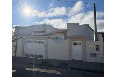 Casa com 4 Quartos para alugar, 268m² no Jardim Tanzi, São Roque