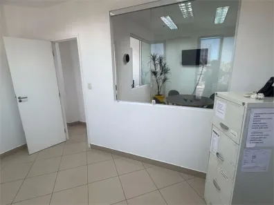 Sala Comercial para venda ou aluguel, 62m² no Embaré, Santos