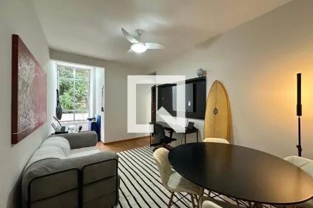 Apartamento com 2 Quartos à venda, 50m² no Leme, Rio de Janeiro