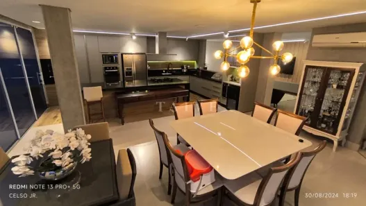 Casa com 3 Quartos à venda, 284m² no Quebec, Londrina