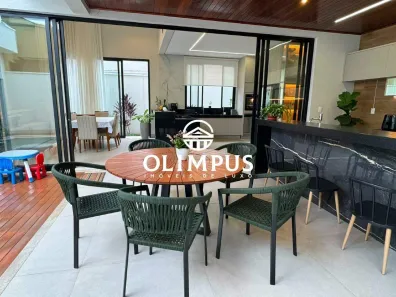 Casa de Condomínio com 3 Quartos à venda, 208m² no Laranjeiras, Uberlândia