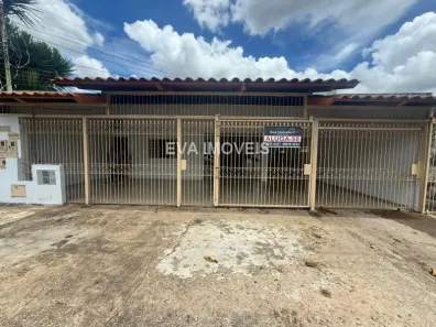 Casa com 3 Quartos para alugar, 167m² no Cidade Jardim, Goiânia