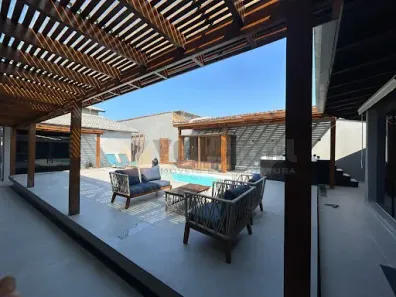Casa com 3 Quartos à venda, 350m² no Praia das Palmeiras, Caraguatatuba