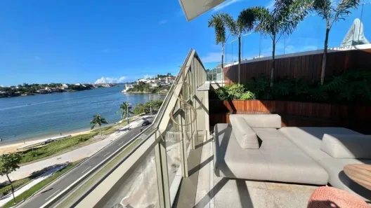 Apartamento com 4 Quartos à venda, 185m² no Enseada do Suá, Vitória