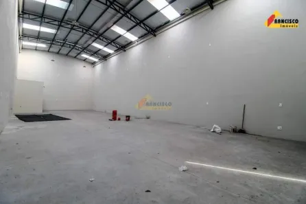 Galpão/Depósito/Armazém para alugar, 225m² no Vila Belo Horizonte, Divinópolis