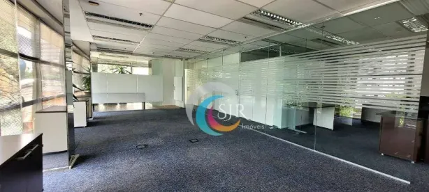 Sala Comercial à venda, 200m² no Vila Olímpia, São Paulo