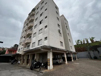 Apartamento com 3 Quartos para alugar, 60m² no Saúde, Pouso Alegre