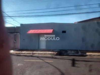 Ponto Comercial para alugar, 50m² no Jardim Holanda, Uberlândia