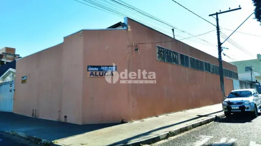 Ponto Comercial à venda, 600m² no Tibery, Uberlândia