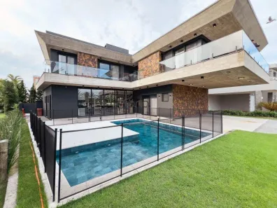 Casa de Condomínio com 4 Quartos à venda, 400m² no XANGRI-LÁ, Xangri-lá