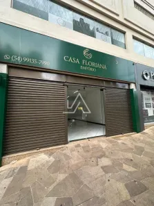 Sala Comercial para alugar, 121m² no Centro, Passo Fundo