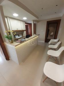 Sala Comercial à venda, 104m² no Menino Deus, Porto Alegre