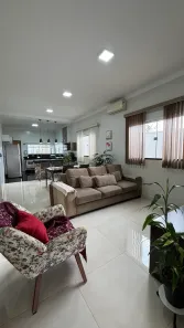 Casa com 3 Quartos à venda, 210m² no Privê Lírios do Campo, Anápolis