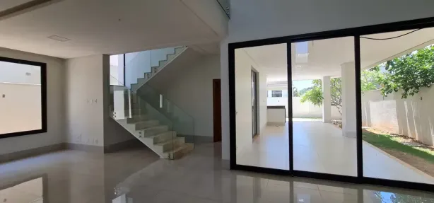 Casa de Condomínio com 4 Quartos à venda, 300m² no Jardins Valência, Goiânia