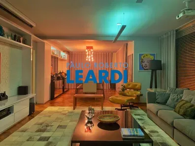 Apartamento com 4 Quartos à venda, 215m² no Pinheiros, São Paulo