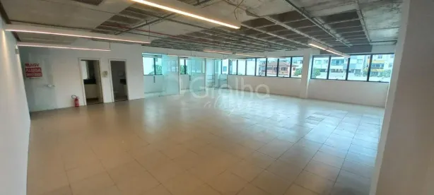 Sala Comercial para alugar, 156m² no João Paulo, Florianópolis