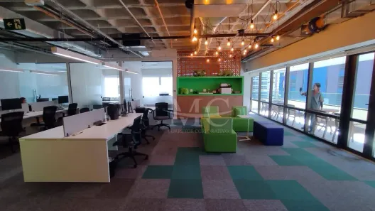 Sala Comercial para alugar, 370m² no Vila Olímpia, São Paulo