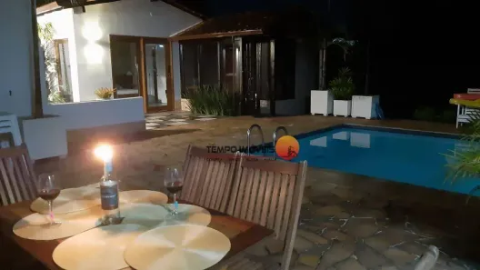 Casa com 4 Quartos à venda, 244m² no Camboinhas, Niterói