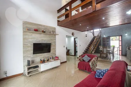 Casa com 4 Quartos à venda, 200m² no Itaipu, Niterói