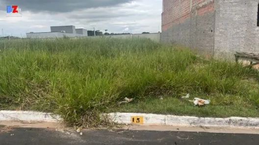 à venda, 200m² no Loteamento Reserva dos Ipês, Boituva