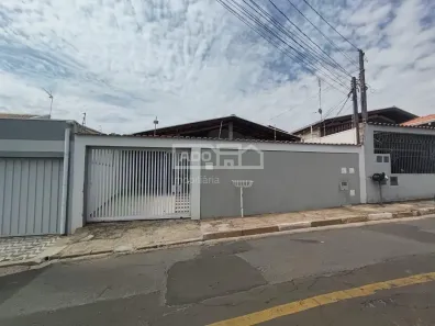Casa com 3 Quartos à venda, 180m² no Jardim García, Campinas