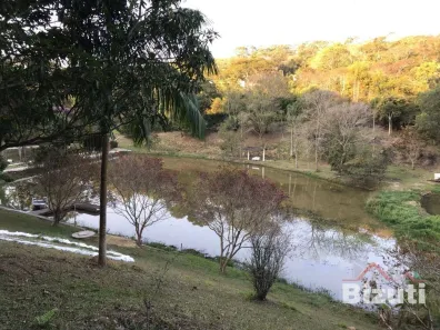 Fazenda/Sítio com 3 Quartos à venda, 300m² no Vila Constança (Botujuru), Campo Limpo Paulista