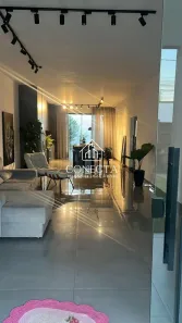 Casa com 3 Quartos à venda, 181m² no Jardim das Palmeiras, Uberlândia