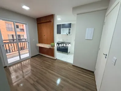 Apartamento com 2 Quartos para alugar, 43m² no Jardim Três Irmãos, Taboão da Serra