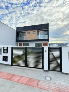 Sobrado com 2 Quartos à venda, 82m² no Bela Vista, Palhoça