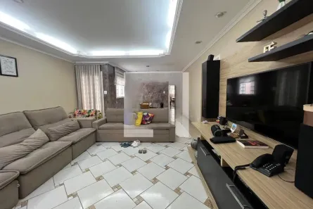 Casa com 4 Quartos à venda, 200m² no Centro, Contagem
