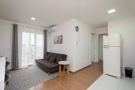 Apartamento com 2 Quartos para alugar, 47m² no Três Vendas, Pelotas