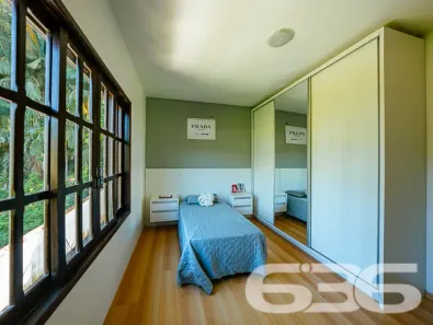 Sobrado com 3 Quartos à venda, 200m² no Boa Vista, Joinville