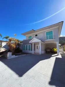 Casa com 4 Quartos à venda, 230m² no Sahy, Mangaratiba