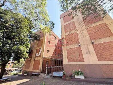 Apartamento com 3 Quartos para alugar, 77m² no Zona 7, Maringá