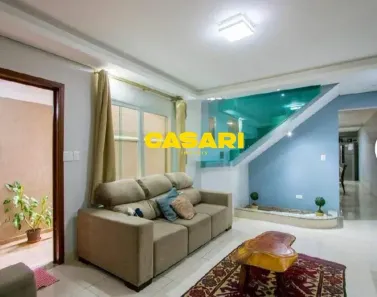 Sobrado com 3 Quartos à venda, 247m² no Parque Marajoara, Santo André