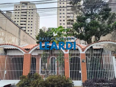 Casa com 3 Quartos para alugar, 250m² no Vila Firmiano Pinto, São Paulo