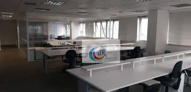 Sala Comercial para venda ou aluguel, 246m² no Cerqueira César, São Paulo