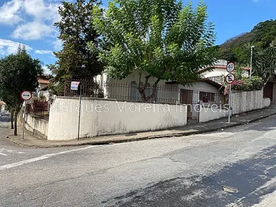 Casa com 3 Quartos para alugar, 192m² no Santa Helena, Juiz de Fora