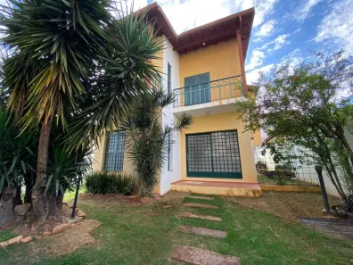 Casa com 3 Quartos à venda, 261m² no Centro, Jaguariúna