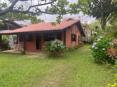 Casa com 3 Quartos à venda, 120m² no Praia da Barra, Garopaba