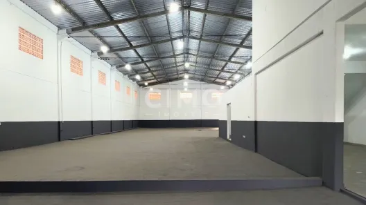 Galpão/Depósito/Armazém para alugar, 650m² no Cordeiros, Itajaí