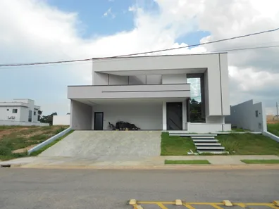 Casa de Condomínio com 3 Quartos à venda, 251m² no Triângulo, Porto Velho
