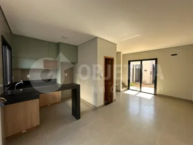 Casa com 2 Quartos à venda, 97m² no Grand Ville, Uberlândia