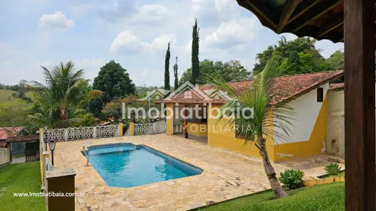 Fazenda/Sítio com 4 Quartos à venda, 680m² no Centro, Piracaia