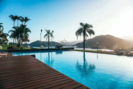 Apartamento com 3 Quartos à venda, 188m² no Toninhas, Ubatuba