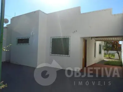 Casa com 3 Quartos à venda, 80m² no Cidade Jardim, Uberlândia