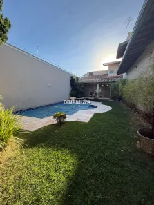 Casa de Condomínio com 4 Quartos à venda, 517m² no Mercês, Uberaba