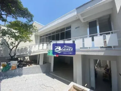 Casa com 3 Quartos à venda, 280m² no Jardim Maia, Guarulhos
