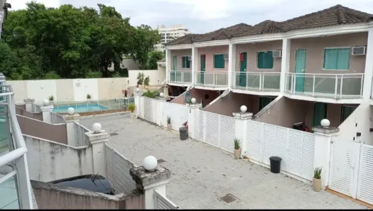 Casa de Condomínio com 2 Quartos à venda, 80m² no Recreio dos Bandeirantes, Rio de Janeiro